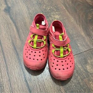 Stride Rite Made 2 Play Phibian Girls Land & Shore Water Shoes Sz 10 Pink Green